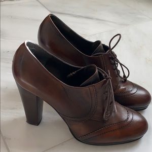 Stuart Weitzman Specify Booties